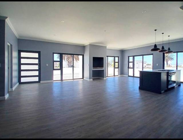 3 BEDROOM HOUSE FOR SALE IN SHELLEY POINT